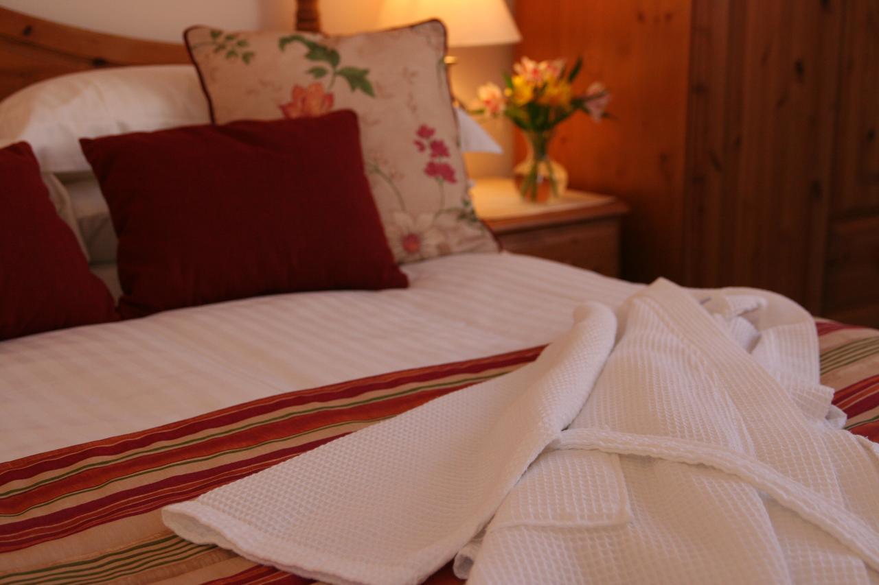 Mandeley Guest House Хелстон Экстерьер фото