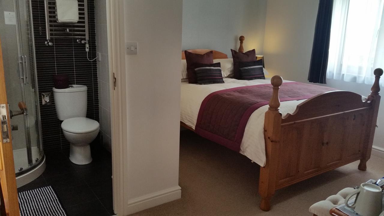 Mandeley Guest House Хелстон Экстерьер фото